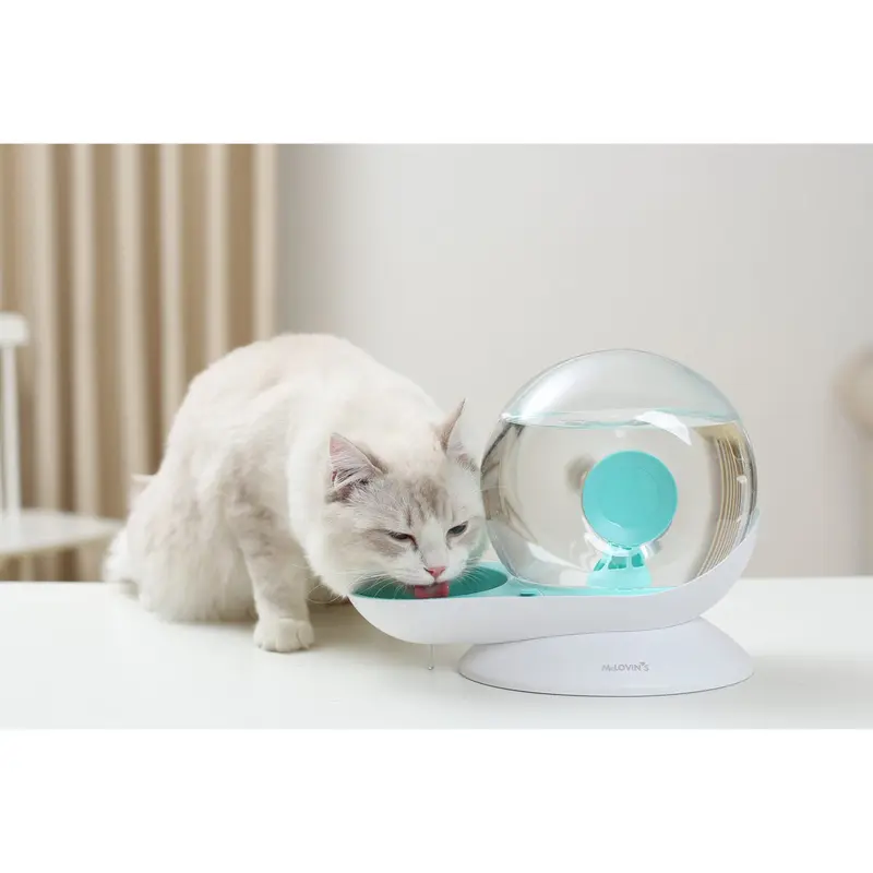 McLovin's Gravity Waterer Blue